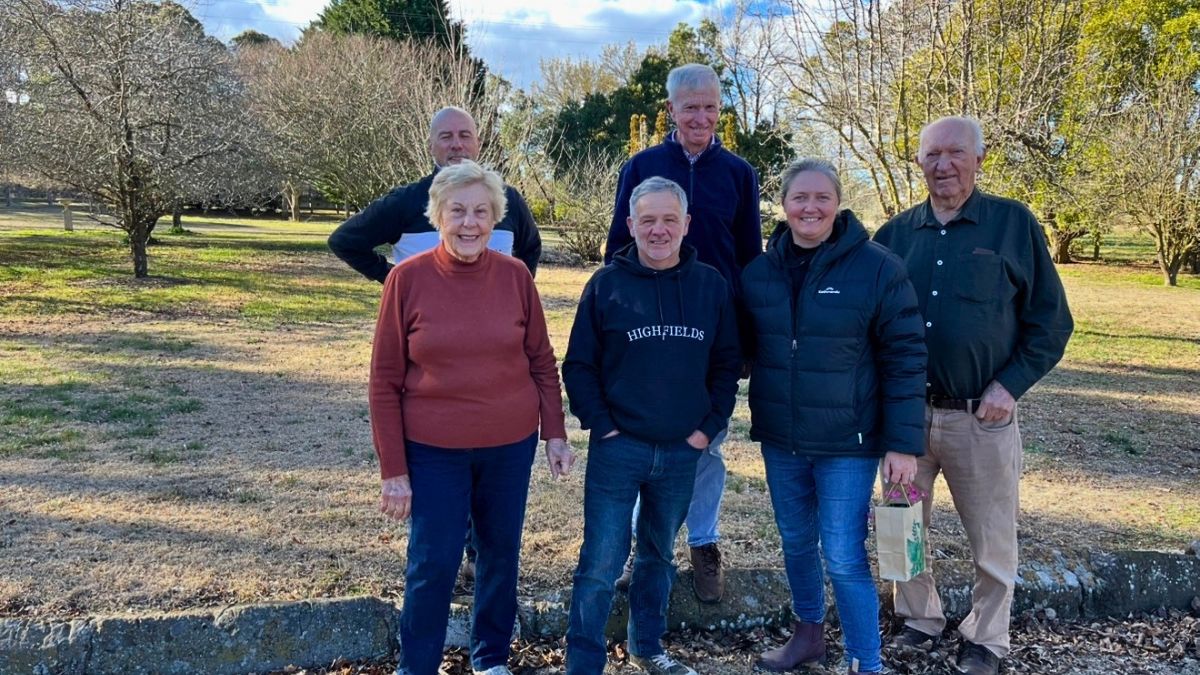 Sharing Roseville with Fellow Garden Lovers